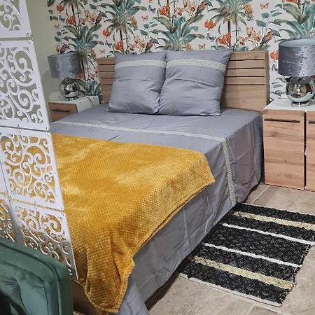 Chez Karine - Appartement Lédenon Eksteriør bilde
